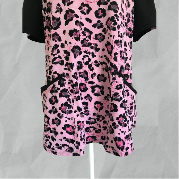 ScrubStar Women's Active V-Neck Nurses/HealthCare/ Medical Scrub Top w/Pockets - Picture 4 of 7